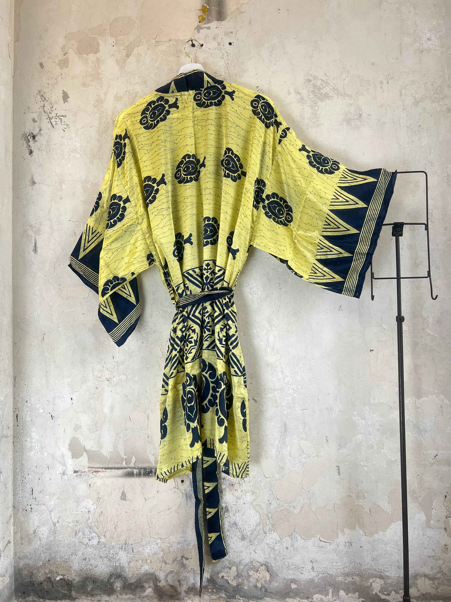 Short Vintage Silk Kimono