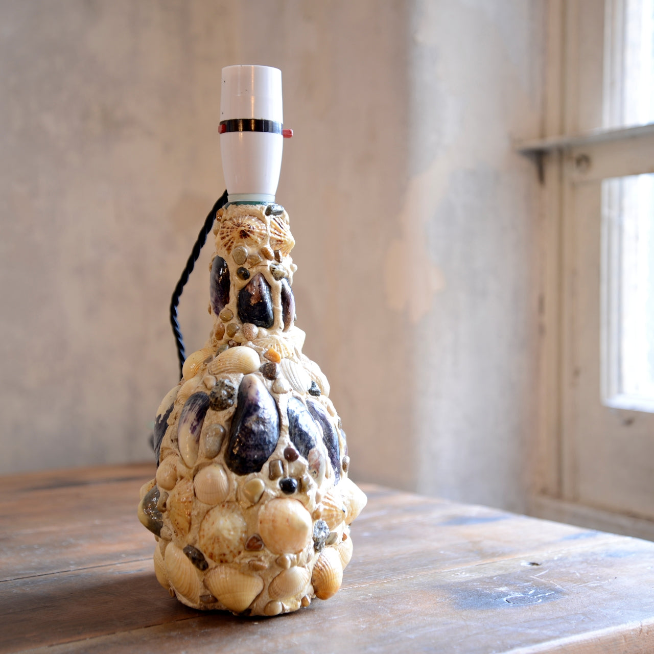 Shell Table Lamp