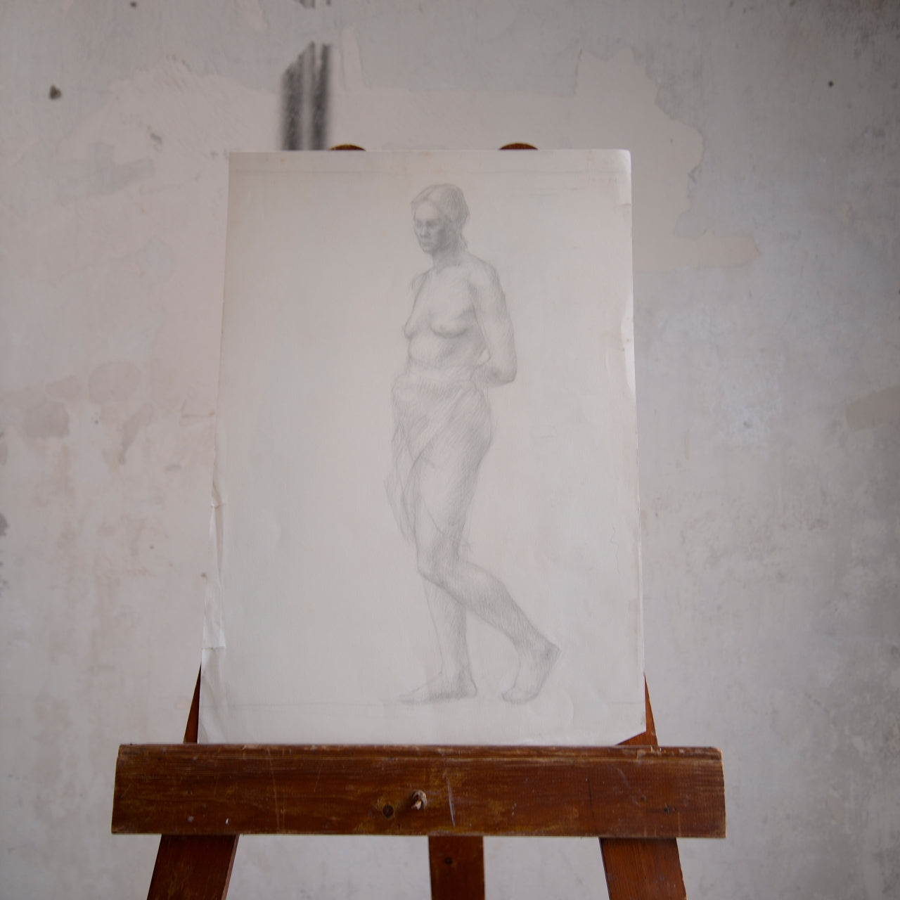 Collection of Femail Life Studies | FREDA H. CLOUGH (English 1915-2008)