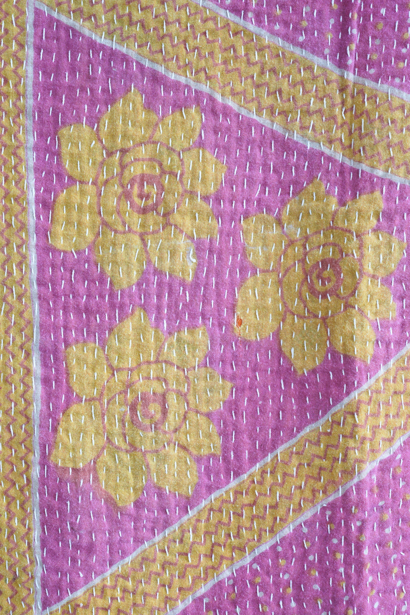 A Unique Vintage Cotton Kantha Quilt ~ 093