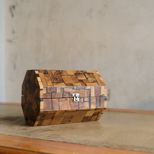 Specimen woodblock octagonal jewellery box