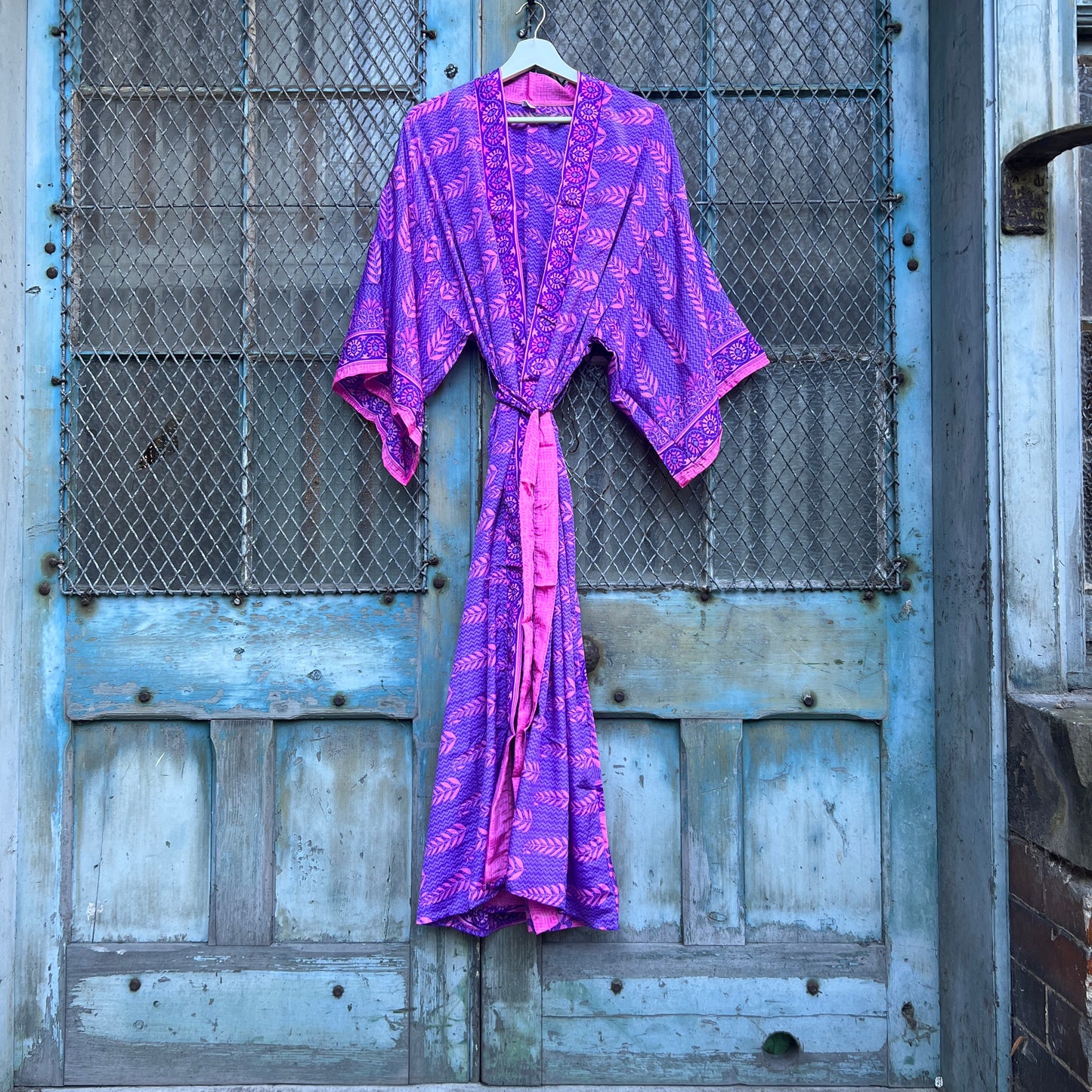 Long Vintage Silk Kimono - EE