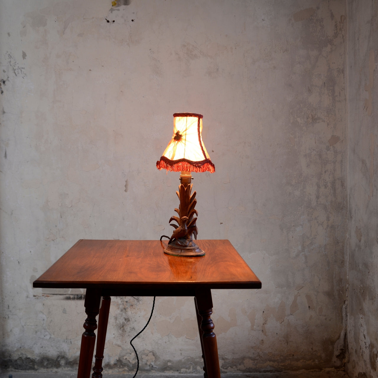 Hand Carved Treen Birds Table Lamp