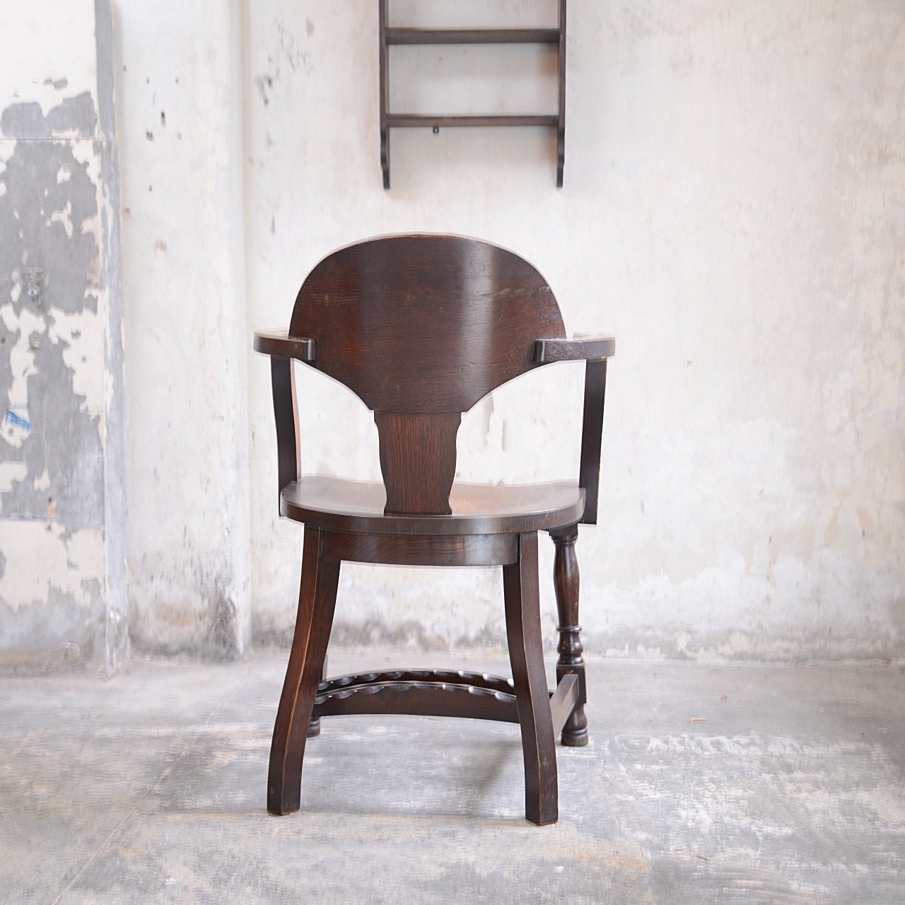 Oak Art Deco Armchair with Pie Crust Edging