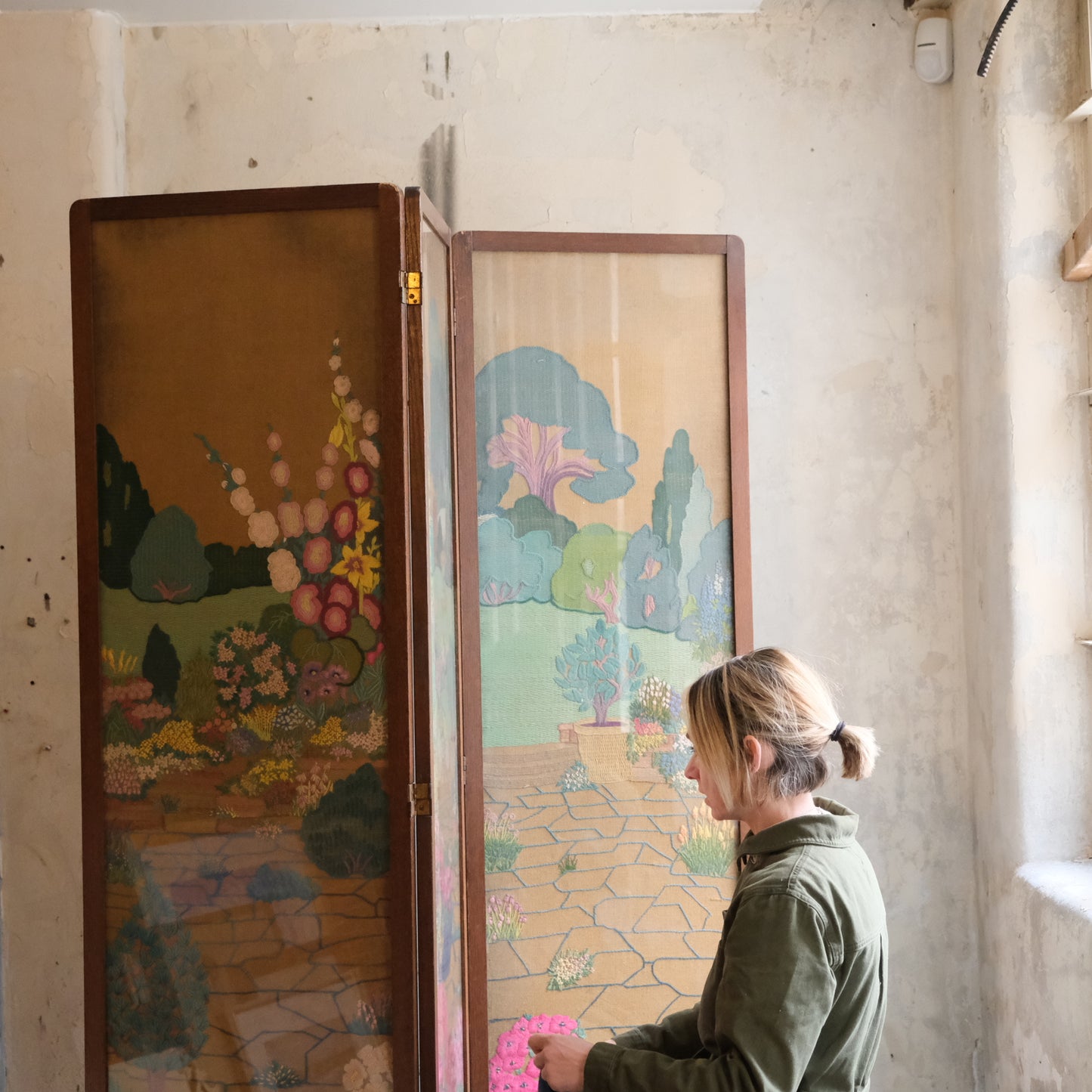 1940’s profusely Embroidered 3 Part Folding Screen