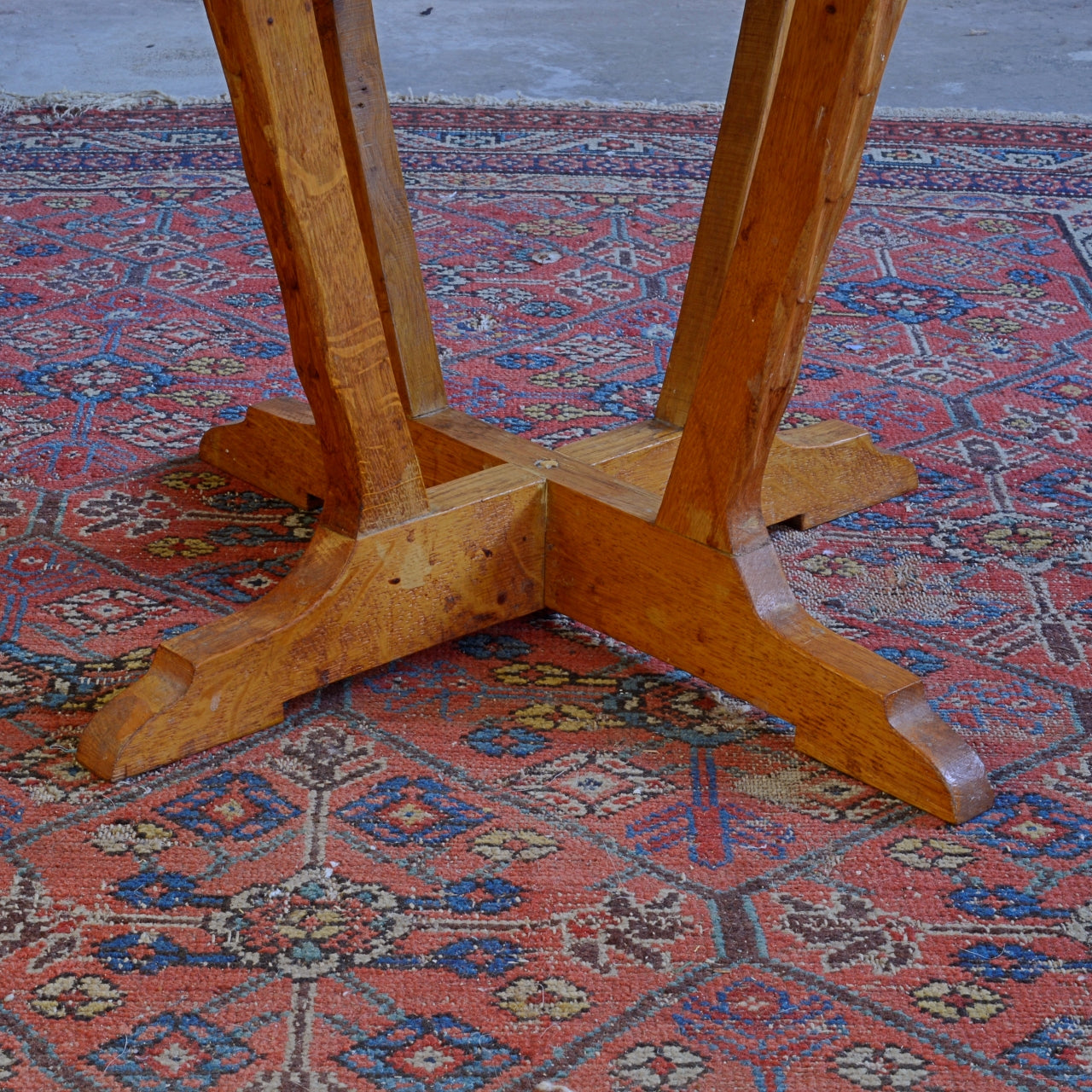 Arts & Crafts Specimen Wood Lamp Table