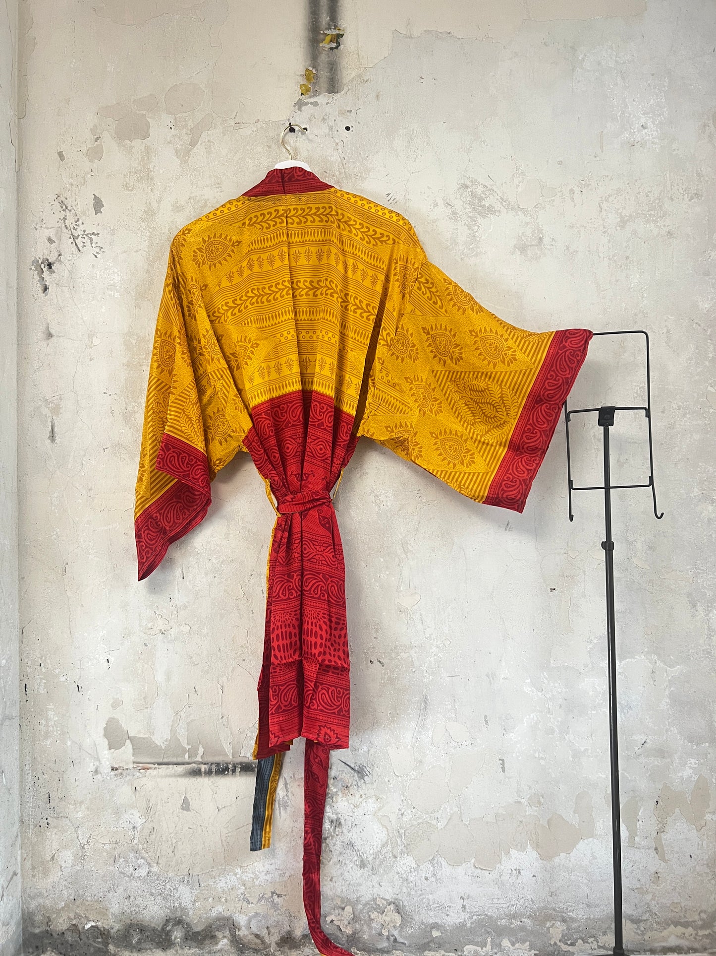 Short Vintage Silk Kimono