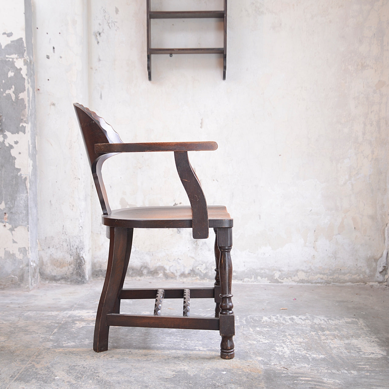 Oak Art Deco Armchair with Pie Crust Edging