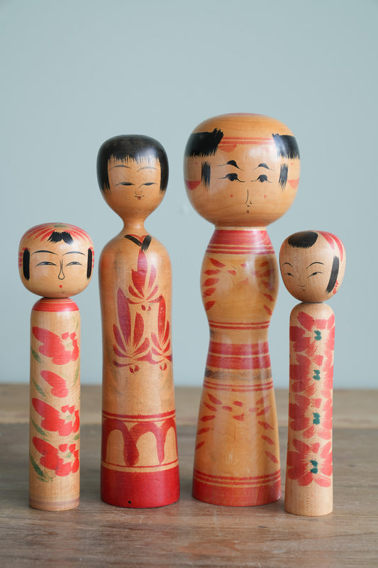 Set of 4 Traditional Japanese Folk Art Kokeshi Dolls 097