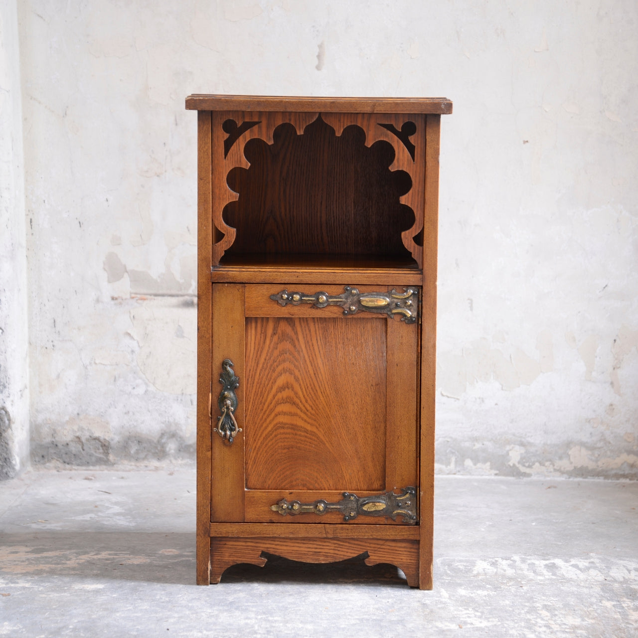 Ash Bedside Cabinet - Arts & Crafts